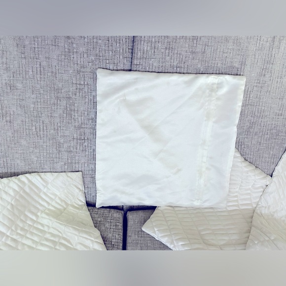 Set of 5 high quality off white colour cushion cover by WGFab in size 16x16 inch - Picture 3 of 7